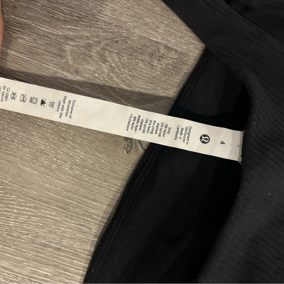 Lululemon Black Ribbed Nulu Tank Top Size 4 - Picture 6 of 6